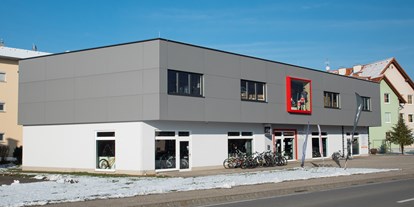 Händler - Zahlungsmöglichkeiten: EC-Karte - Braunau am Inn - Geschäftsgebäude Fritzmobile e. U. in Weng im Innkreis - Fritzmobile GmbH