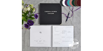Händler - Produkt-Kategorie: Möbel und Deko - Wien-Stadt Wien - Hochzeitsgästebuch personalisierbar - Feenstaub Papeterie & Grafikdesign