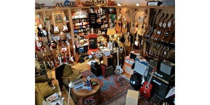 Händler - Zahlungsmöglichkeiten: Bar - Mattsee - Riverside Guitars