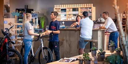 Händler - Zahlungsmöglichkeiten: Bar - Mattsee - Prinzbike Sportcafe - Prinzbike der Bikeshop in Bergheim bei Salzburg