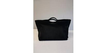 Händler - Unternehmens-Kategorie: Schneiderei - Moos (Kuchl) - Nubukleder Tasche schwarz - ein besonders UNIKAT - Textilwerkstatt