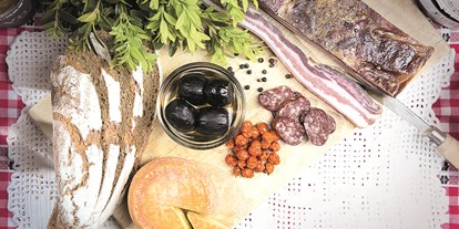 Händler - überwiegend selbstgemachte Produkte - Hohlwegen - Kostbare Lebensmittel von den Bauern aus der Region  - Heimatgold Zell am See