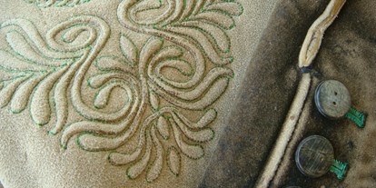 Händler - Unternehmens-Kategorie: Schneiderei - Pongau - Handwerkliche Lederhosen aus meiner Werkstatt; Details - Leder Schaller