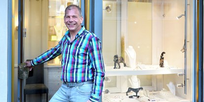 Händler - überwiegend selbstgemachte Produkte - Salzburg-Stadt Altstadt - Goldschmiede Thomas Salzburger