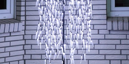 Händler - Versand möglich - Riedenthal - Trauerweide mit 400 kaltweißen LED 180 cm - Weihnachtsdiskont