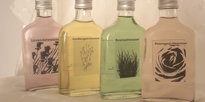 Händler - überwiegend regionale Produkte - Rothenhof - Gesichtswasser mit Ölen aus kontrolliert biologischem Anbau ohne Konservierungsmittel und Alkohol. - Seelenbalsam  die innovative Frischekosmetik