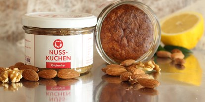 Händler - Produktion vollständig in Österreich - Oberösterreich - Nusskuchen glutenfrei
ohne Mehl, mit Haselnüssen, Walnüssen und Mandeln - Backen mit Herz e.U.
