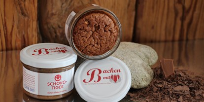 Händler - vegane Produkte - Oberösterreich - Schokotiger
unverschämt schokoladig.....
Schokoladekuchen mit feinem Nougatkern - Backen mit Herz e.U.