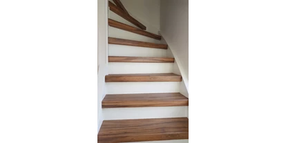 Händler - Produkt-Kategorie: Möbel und Deko - Kaag - Wunderschön verkleidete Treppe mit Stufen aus Laminat.
Laminatstufen, Trittstufen aus Laminat, Renovierungsstufe, Renovierungsstufen - RenoShop Renovierungssysteme