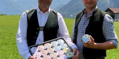 Händler - überwiegend Bio Produkte - Gewerbegebiet-Salzweg - Hannes und Simon Strobl - Aubauer Mondsee