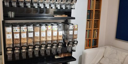 Händler - Produkt-Kategorie: Kaffee und Tee - Österreich - Bio Laden Kredenz.me GmbH