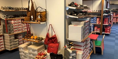 Händler - Produkt-Kategorie: Schuhe und Lederwaren - Mostviertel - Fink Schuhe - Mode - Sport