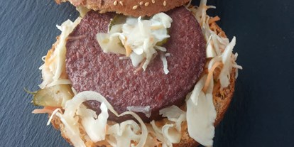 Händler - digitale Lieferung: Telefongespräch - Haag (Haag) - Veganer Burger. Geniesse unseren veganen Burger als Frische oder Tiefkühlartikel direkt zu dir geliefert.
www.snacks.co.at  - Markenmacher 