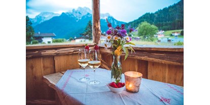 Händler - Art des Unternehmens: Beherbergungsbetrieb - Bezirk Kitzbühel - Traumhafte Alpegg Chalets für den Sommerurlaub in Tirol - Alpegg Chalets