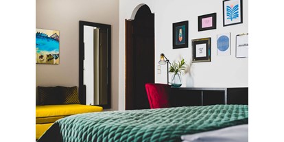 Händler - bevorzugter Kontakt: Webseite - Serai - Superior Zimmer und Suiten in perfekter Lage direkt am See - Hotel Parks Velden