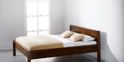 Händler - Produkt-Kategorie: Möbel und Deko - Unterröd - Relax Nova Massivholzbett dunkel - NIEDERREITER - Sitzlösungen-Schlafsysteme-Büroeinrichtungen