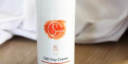 Händler - Drogerie und Kosmetik: Wellness und Esoterik - Sariwa CBD Day Creme - Sariwa Hanfprodukte Sariwa CBD Day Creme Tagescreme