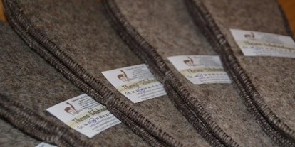 Händler - Produkt-Kategorie: Kleidung und Textil - Mostviertel - Alpaka-Schuheinlagen - Urbach Alpakas