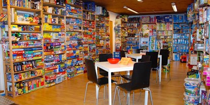 Händler - Produkt-Kategorie: Spielwaren - Obertrum am See - SPIELZEUGSCHACHTEL