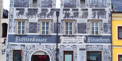 Händler - bevorzugter Kontakt: per Fax - Gmünd (Gmünd) - Unsere Filiale in Gmünd am Stadtplatz 33
Sgraffito Haus aus dem 14. Jahrhundert - Landfleischerei Fichtenbauer GmbH