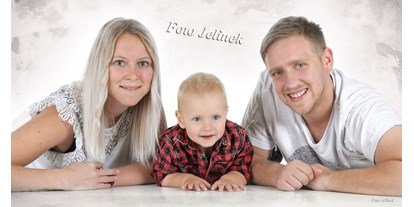 Händler - überwiegend selbstgemachte Produkte - Thor - Familienshooting - Foto Jelinek - Rudolf Thienel
