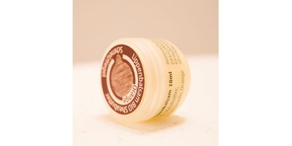 Händler - überwiegend selbstgemachte Produkte - Garnei - Lippenbalsam - Schmelztiegel