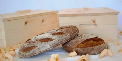 Händler - überwiegend Fairtrade Produkte - Pobersach (Greifenburg) - Brotkisten aus Zirbenholz rechteckig und quadratisch - Tischlerei Holz