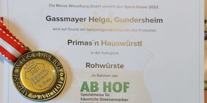 Händler - überwiegend selbstgemachte Produkte - Pobersach (Greifenburg) - Primasn Hauswürstl - Gassmayer Helga