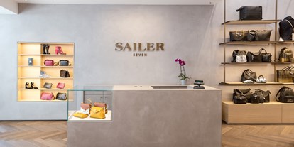 Händler - Produkt-Kategorie: Schuhe und Lederwaren - Axamer Lizum - SAILER Seven - Taschen & Accessoires & Schuhe - Innenaufnahme - SAILER Seefeld