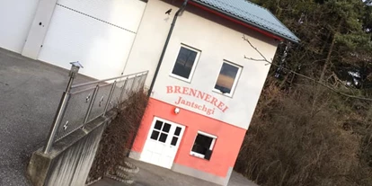Händler - Selbstabholung - Kamp (Frantschach-St. Gertraud) - Brennerei, Mostkeller - Edelbrennerei Jantschgi 