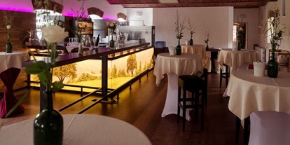 Händler - Unternehmens-Kategorie: Gastronomie - Bergham (Alkoven, Leonding) - Gute Stimmung an der Gewölbebar auch mit großer Tanzfläche - Stadlerhof Wilhering