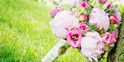 Händler - überwiegend selbstgemachte Produkte - Emling - Brautstrauß rosa - Florentina Blumen, Buymore GmbH