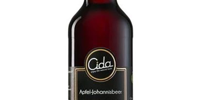Händler - Unternehmens-Kategorie: Produktion - Bad Dürrnberg - Bio-Saft gespritzt Apfel-Johannisbeere und mild mit Kohlensäure versetzt. 0,5 l oder 0,33 l Flasche mit Schraubverschluss - Cida e.U.