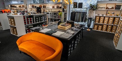 Händler - bevorzugter Kontakt: Online-Shop - Thalham (Neumarkt am Wallersee) - asmus shoes & beautiful things