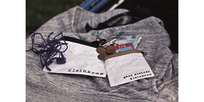Händler - Produkt-Kategorie: Kleidung und Textil - St. Andrä vor dem Hagenthale - Taschen wie aus Papier!
Kleinkram
ganz kleiner Kleinkram - Taschen wie aus Papier!