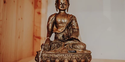 Händler - Zahlungsmöglichkeiten: Sofortüberweisung - Perleiten - 023 Buddha-Skulptur €434

 - Galerie der Sinne - Mattsee