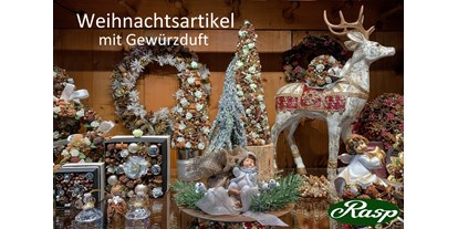 Händler - überwiegend Fairtrade Produkte - Hallein Grödig - Weihnachtsschmuck in weiß mit Gewürzduft - Rasp Salzburg - Gewürzgebinde Hochzeitsanstecker Kunstblumen
