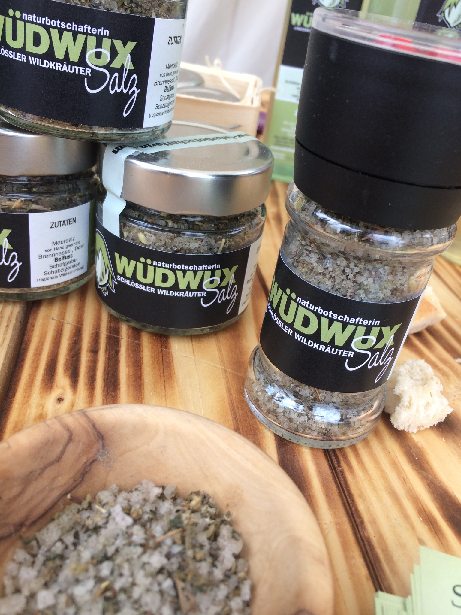 Wüdwux  Produkt-Beispiele Schlössler  Wildkräutersalz