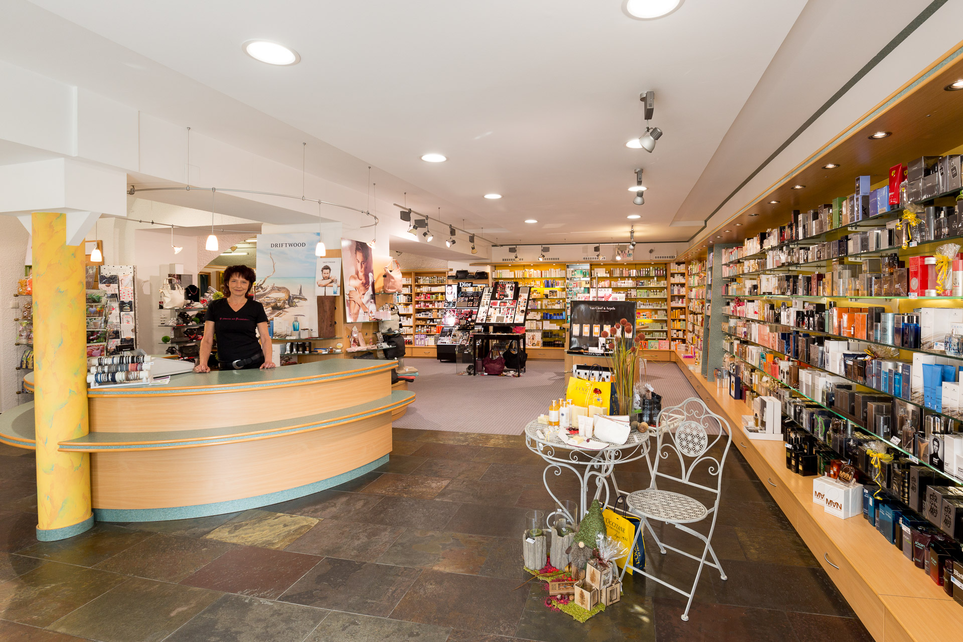 Händler - PLZ 4421 (Österreich) - Drogerie Parfümerie Monika Brandstätter