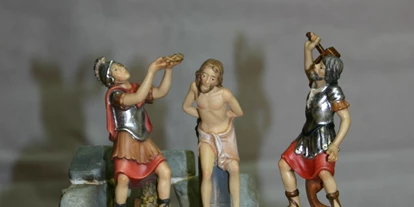 Händler - PLZ 5161 (Österreich) - Der "1. Teil" unserer Passionskrippe: Die Geißelung Christi - Ars Lüftenegger