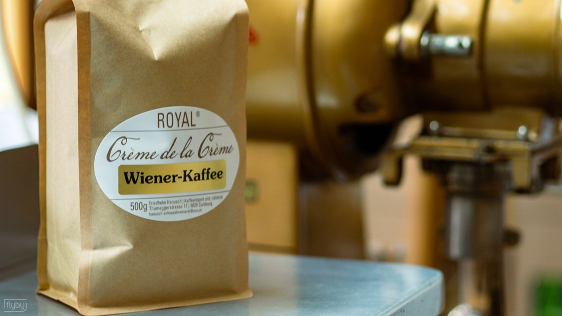 Unternehmen: Unsere Royal Kaffeemischungen 
Hochland
Espresso
Wiener
Frühstück - F. Hanusch Schnapsbrennerei | Kaffeerösterei