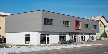 Händler - Innviertel - Geschäftsgebäude Fritzmobile e. U. in Weng im Innkreis - Fritzmobile GmbH