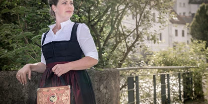Händler - überwiegend regionale Produkte - Traunviertel - Buchhandtasche Heines Werke - Bernanderl Upcycling