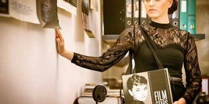 Händler - überwiegend regionale Produkte - Traunviertel - Buchhandtasche Filmstars - Bernanderl Upcycling