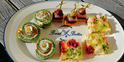 Händler - PLZ 5161 (Österreich) - fingerfood - 
lachsinvoltini - 
Polenta mit Olive und rote Rübe
Gemüsekuchen - Alm Marie - Maria Alba Bonomo