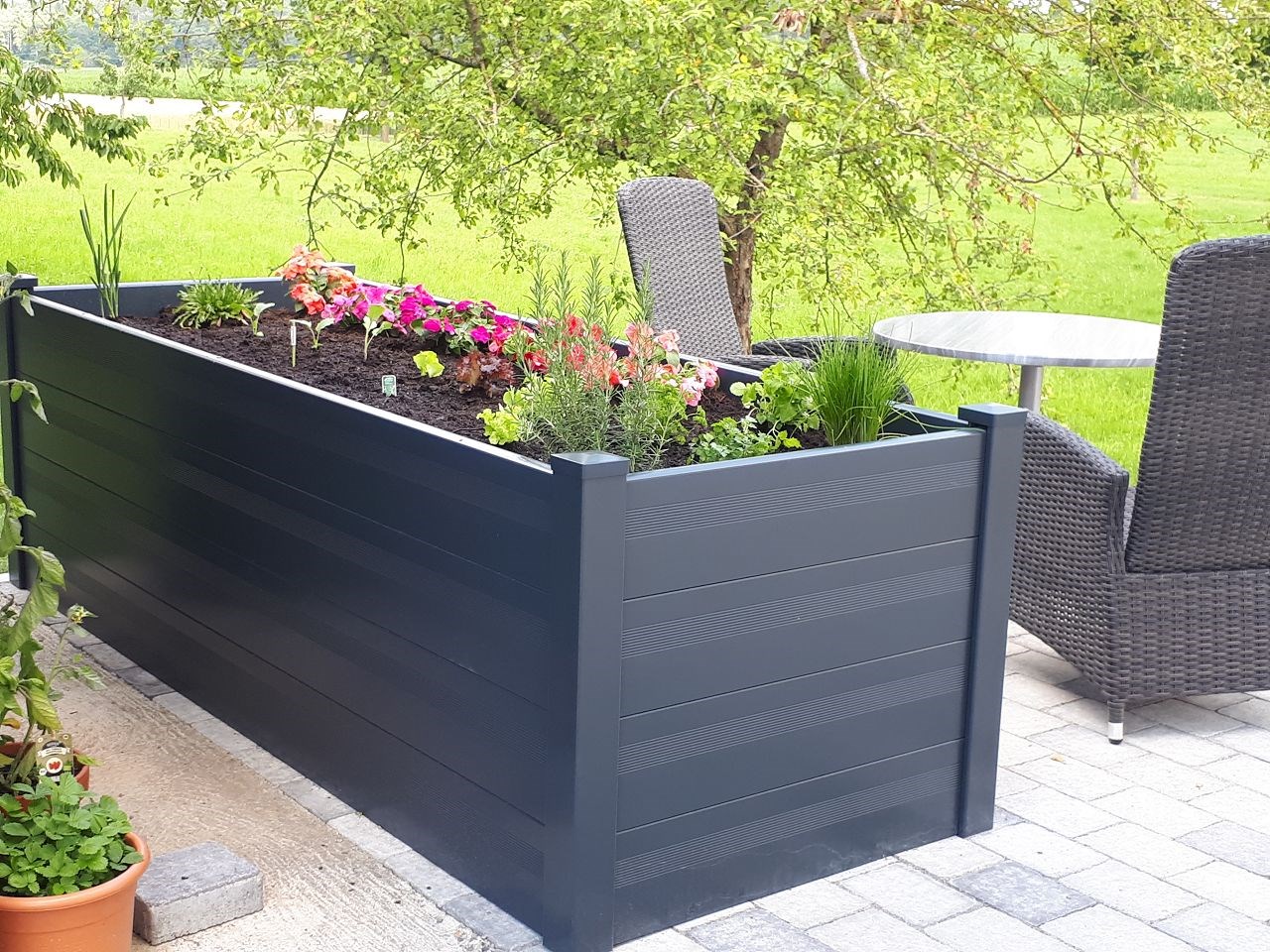 Rammerstorfer OG Produkt-Beispiele Hochbeet