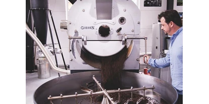 Händler - Feldkirchen bei Graz - Unsere Kaffees sind organisch angebaut und »Cup of Excellence« prämiert, sowie direkt und fair gehandelt. 
Aber wir können nicht nur Kaffee – probier doch mal unseren bio Chai Latte, bio Matcha Latte oder unseren barista’s Kaukau.  - Barista’s Kaffee