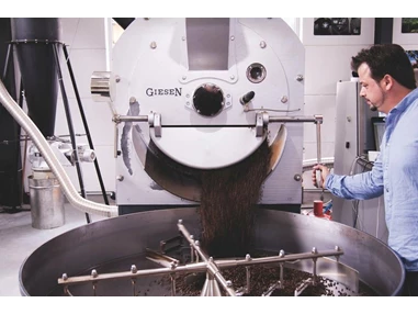 Unternehmen: Unsere Kaffees sind organisch angebaut und »Cup of Excellence« prämiert, sowie direkt und fair gehandelt. 
Aber wir können nicht nur Kaffee – probier doch mal unseren bio Chai Latte, bio Matcha Latte oder unseren barista’s Kaukau.  - Barista’s Kaffee