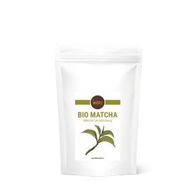 Unternehmen: Unser Bio Matcha Latte Mix lässt sich herrlich einfach, die köstlichsten Variationen dieses Getränks auch zu Hause herstellen.

2 Kaffeelöffel mit 0,3l einer heißen Milch Deiner Wahl aufgießen, umrühren und fertig. Schmeckt auch großartig als Kaltgetränk oder pepp einfach Deinen Smoothie mit etwas grüner Power auf. - Barista’s Kaffee 