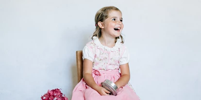 Händler - PLZ 5161 (Österreich) - Dirndl Mt. Rosa und Dirndlshirt kurzarm - MOGO